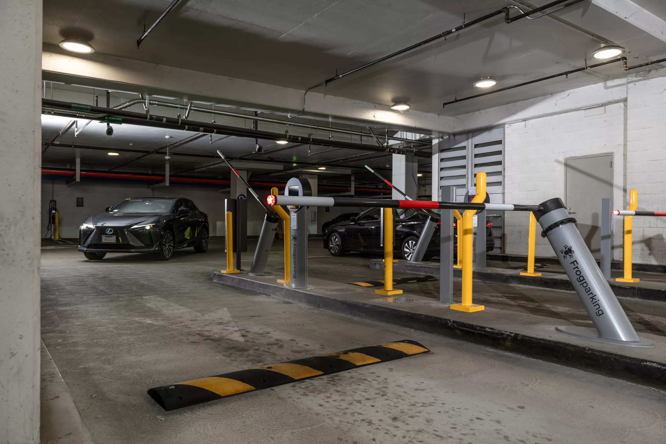 11 - new brand Customized Parking Guidance System | Frogparking | Rochester International Airport 36